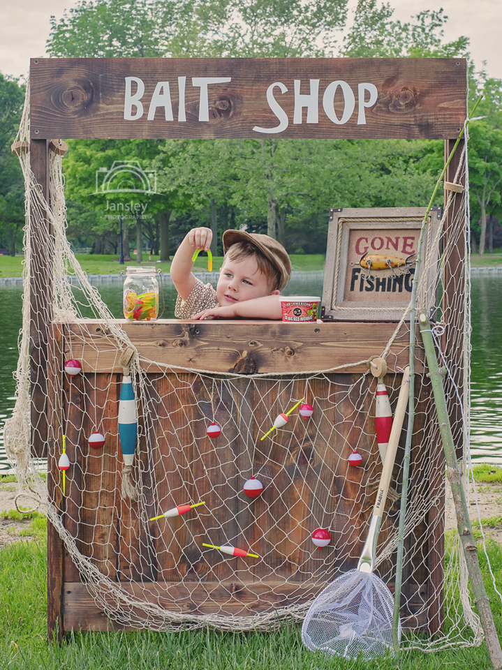 Gone Fishin’ With This Adorable Wooden Stand (Also used for Lemonade, Fireworks,&nbsp;Etc.)